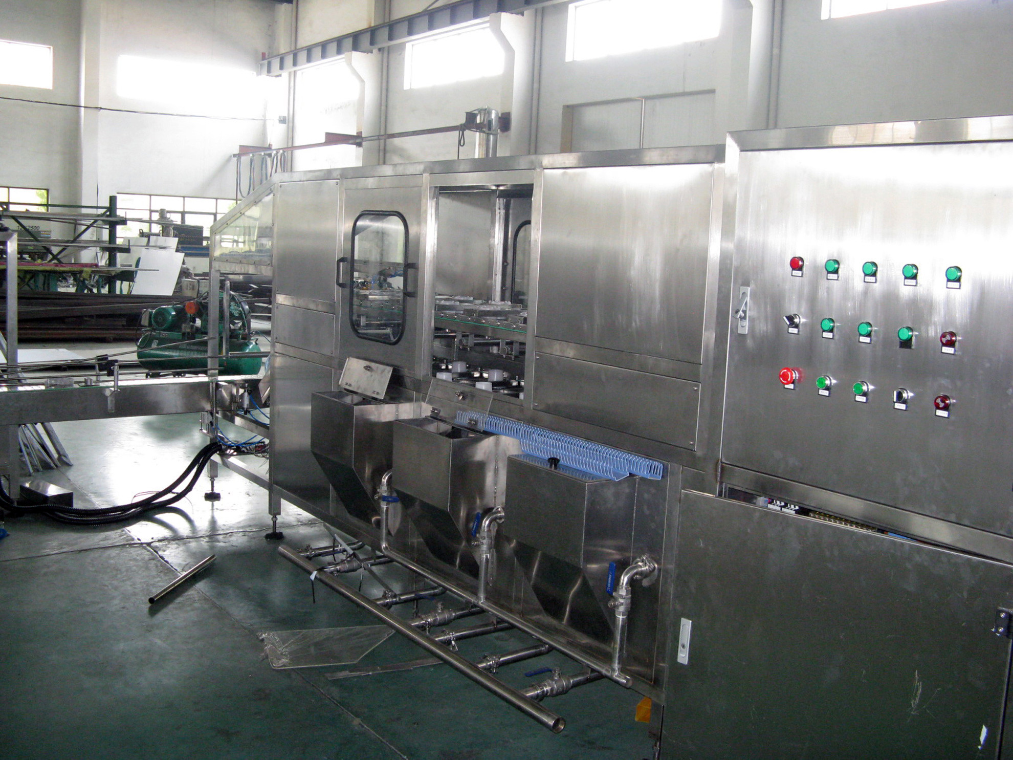 China 600BPH 19L Capacity Liquid  Bottle Filling And Sealing Machine wholesale