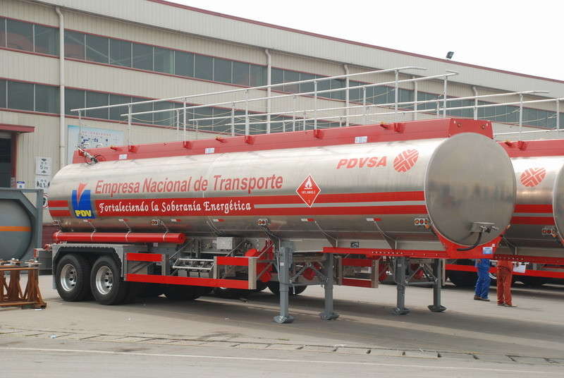 China 30400L Aluminum Tanker Semi-Trailer with 2 bpw axles For GASONLINE and jet	 9302GYYAL wholesale