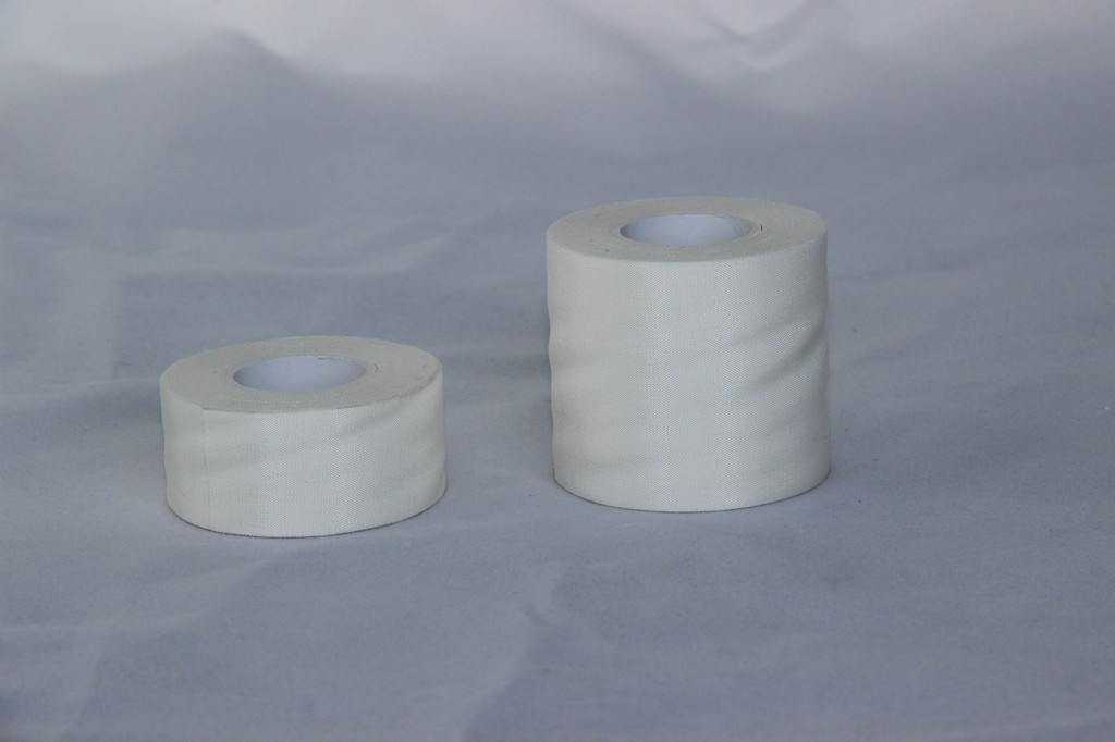 China Hypoallergenic Breathable Porous Smooth Silk Medical Tapes wholesale