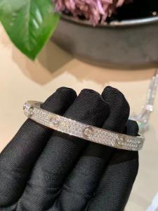 China Luxury Cartier Full Diamond Love Bracelet HK Setting For Anniversary Engagement Gift wholesale