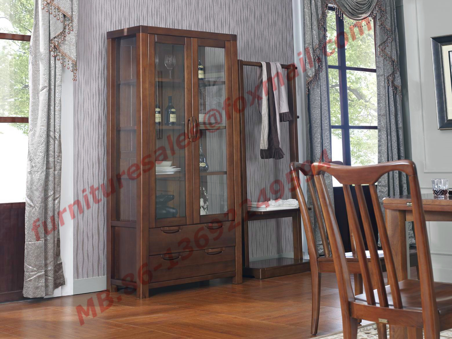 China Solid wooden with Glass Door Sideboards for Wine Cabinet in Dining Room Furniture wholesale