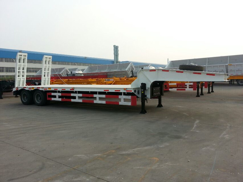 China 12.5m 2 axles 40T Low Bed Semi-Trailer 9402TD wholesale