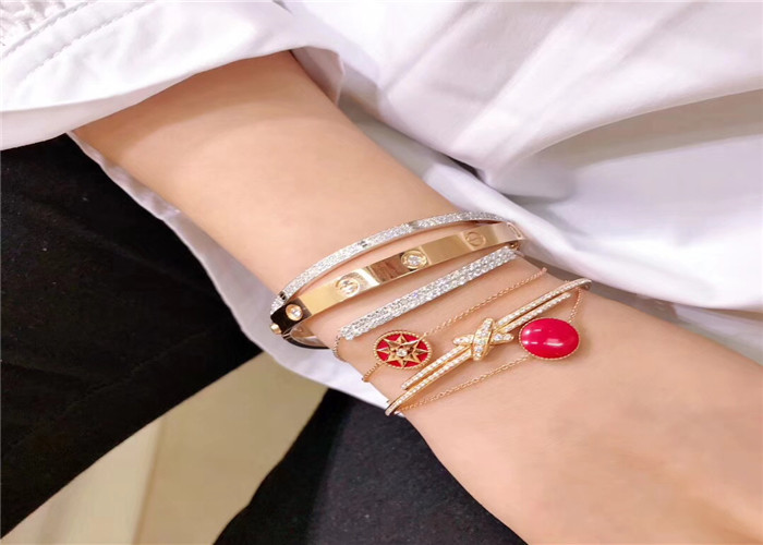 China Octagon Design 18K Gold Diamond Bracelet , Sophisticated  High Jewelry wholesale
