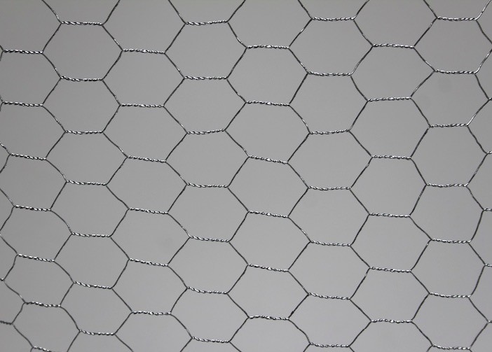 China 18 Gauge Galvanized Hexagonal Mesh 4 ft X 50 ft Wire Mesh For Wall Plastering wholesale