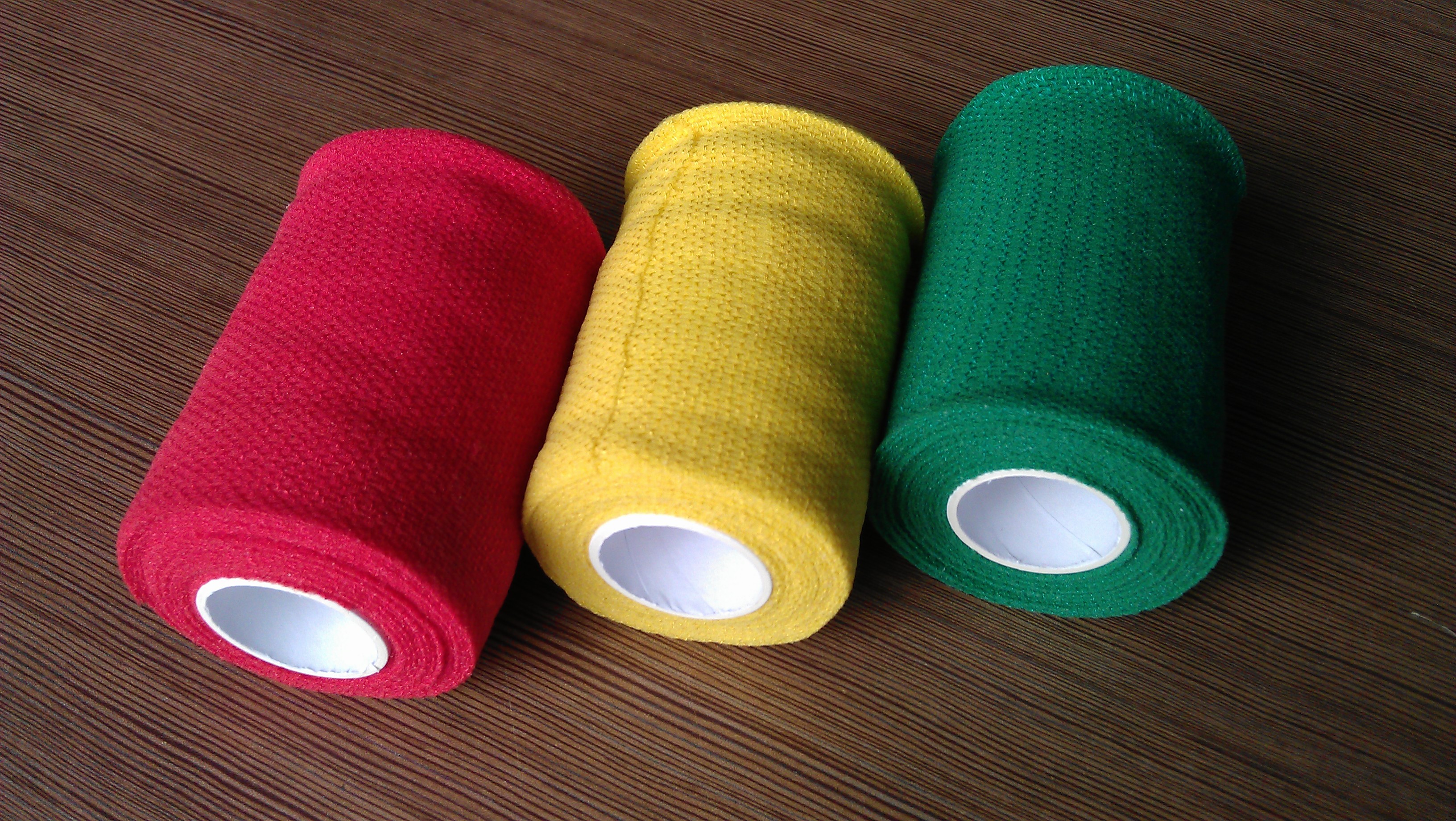 China Self - adherent Breathable Colored Self - adhesive Elastic PBT Bandage Wrap wholesale