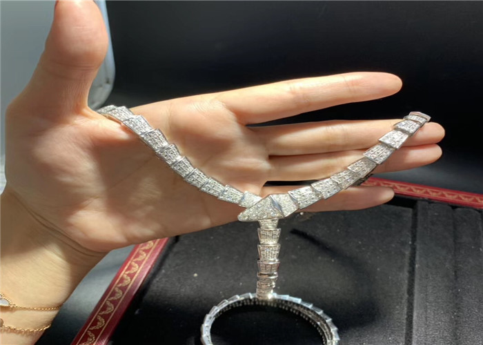 China Unique Serpenti Design 18K Gold Diamond Jewelry Customization Available wholesale