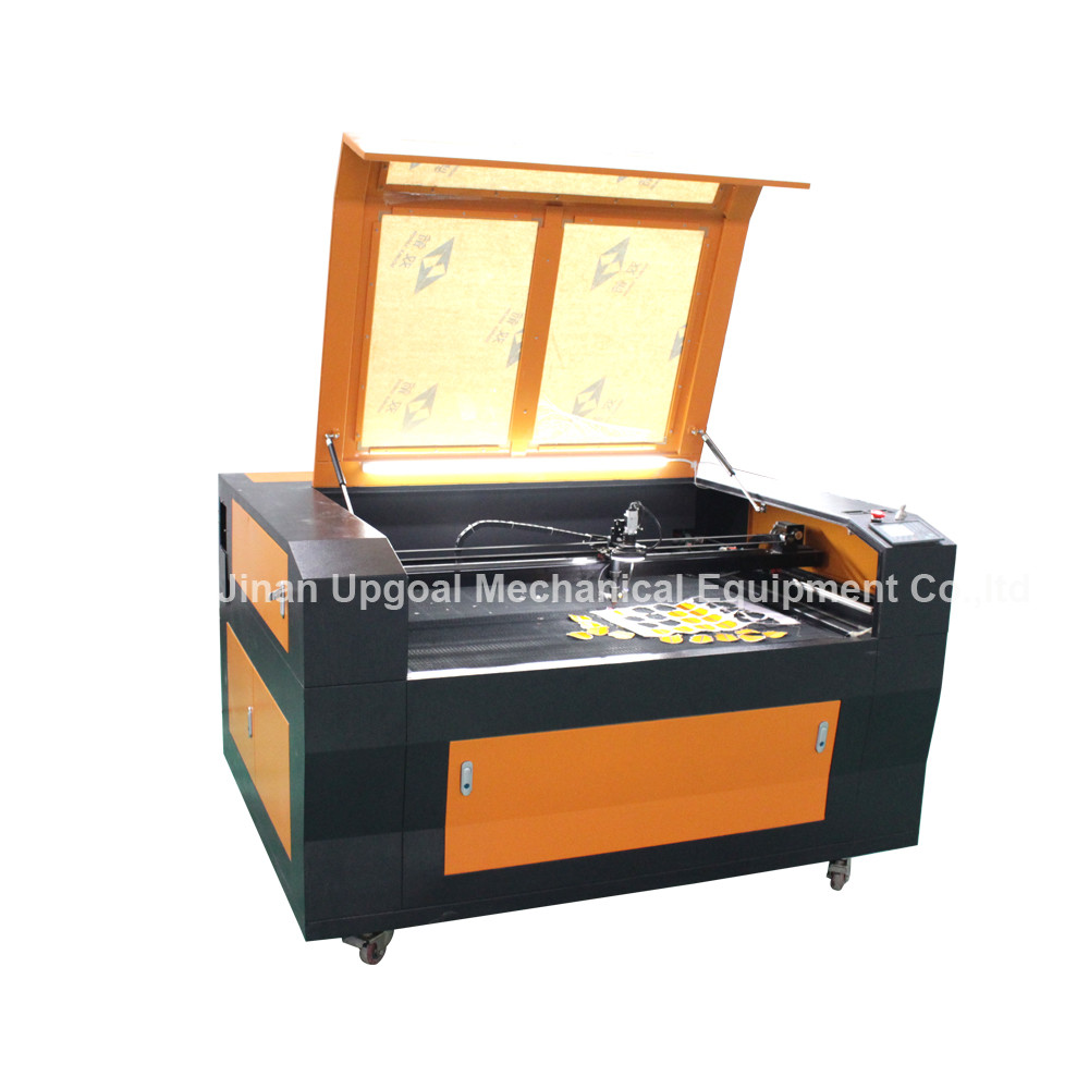 China Batch Precision Fabric Embroidery logo Co2 Laser Cutting Machine with CCD Camera wholesale