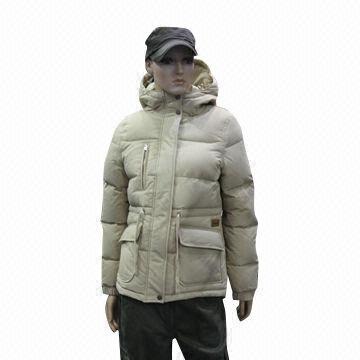 China Women's Down Jacket with Detachable Hood and Elastic Cuff to Keep Wind Outside wholesale