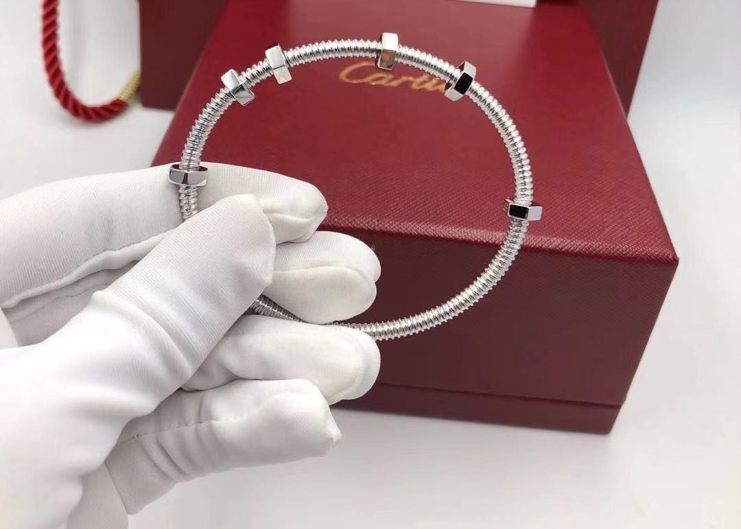 China High End Certified B6049617 18K White Gold Bracelet , 18k Gold Bracelet For Ladies wholesale