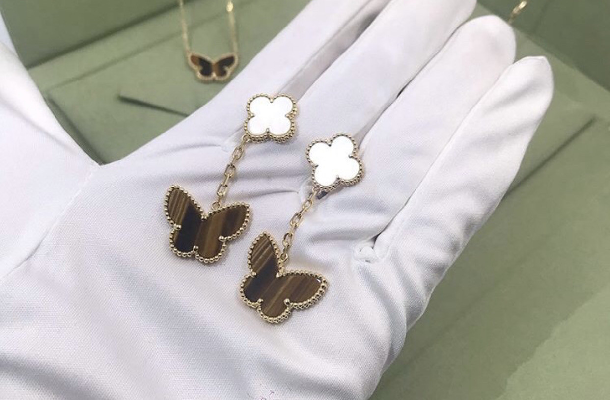 China Young Ladies Gifts 2 Motifs 18k Gold Drop Earrings With Butterfly Pendant wholesale