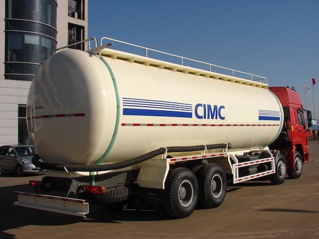 China Cement Tanker Truck 10000L-30000L wholesale