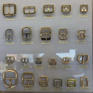 China Zinc Alloy D Roll Pin Buckle For Man / Women Shoes Garments wholesale