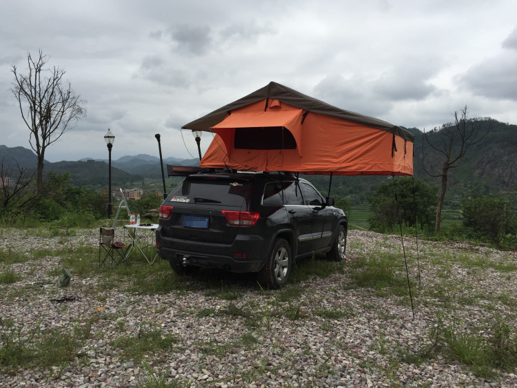 China 4x4 Off Road 4 Person Roof Top Tent Ultralight With 6 Cm Thickness Mattress wholesale