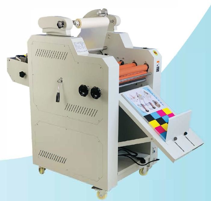 China Small Format 2mm Press Laminating Machine 5M/Min Infrared Heating wholesale