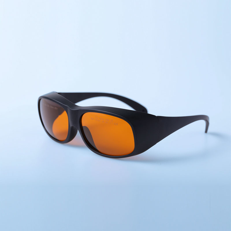 China 532nm 1064nm Q Switched Laser Protective Glasses For Medical Laser Devices wholesale