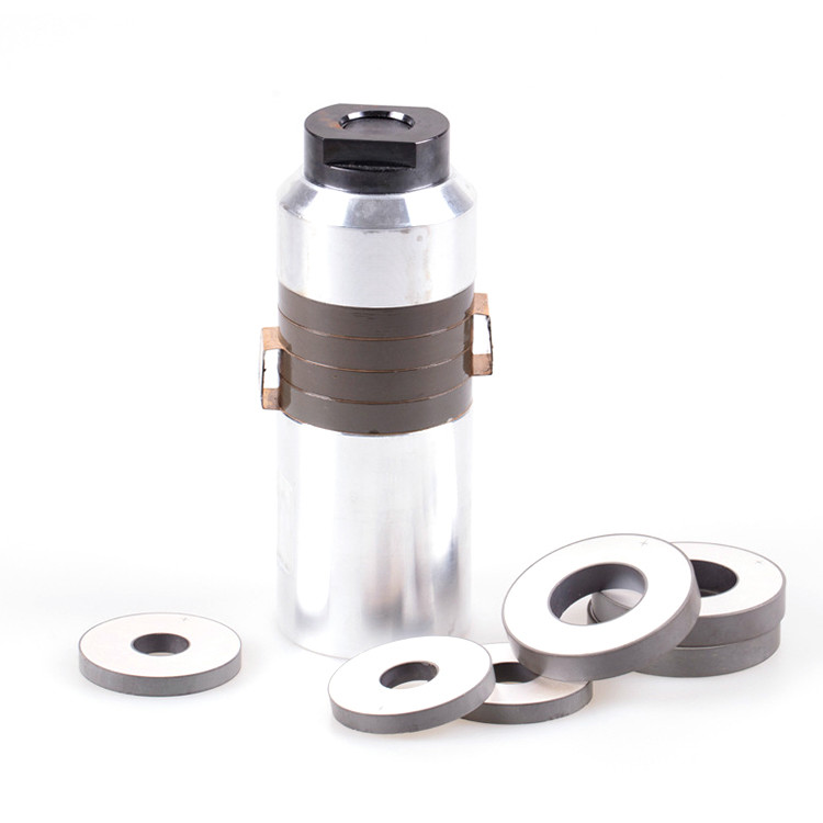 China Ultrasonic Oscillator 20khz 2600W Welding Ultrasonic Vibration Sensor on sale