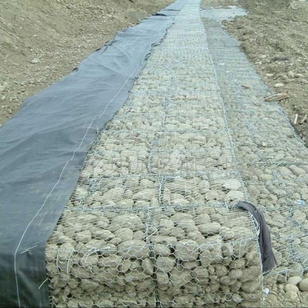 Hot Dipped Galvanized Gabion Mesh For River Channel Management