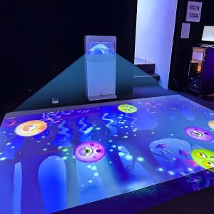 China Movable All In One Laser Projector For Projection Mapping Ar Floor Projection on sale
