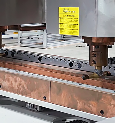 Seven 7Axis Cnc Spot Welding Machine Double Heads Automatic Sheet Metal For Squat Rack