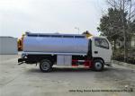 4x2 Refueling Fuel Oil Delivery Truck 4000 L With Dual Circuit Compressed Air