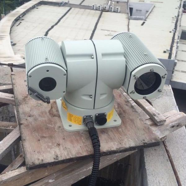 Uncooled UFPA Sensor Dual Thermal Camera Night Vision With IP Surveillance