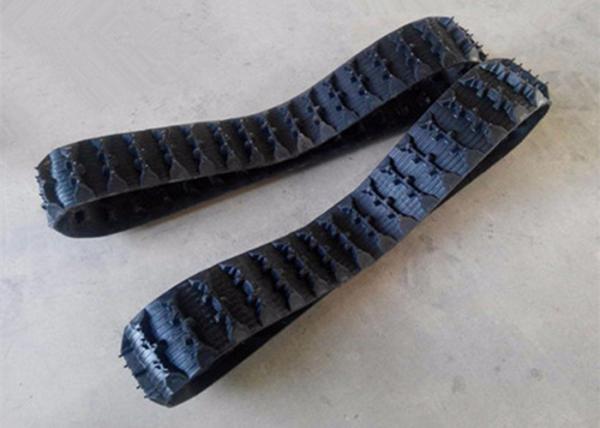 Quality Adjustable Length Snowmobile Rubber Track Lightweight With Low Noise for sale