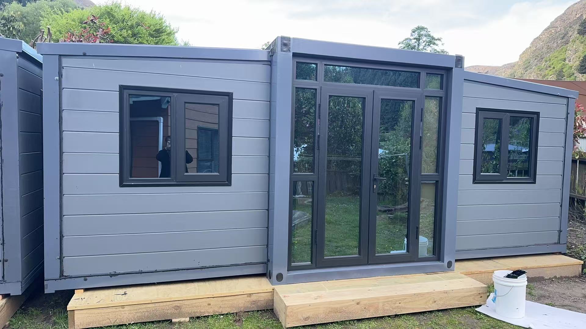 Cold Resistant 30FT Expandable Container Homes Thermal Insulation Modular Container House