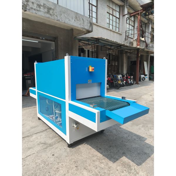 Fully Automatic High Efficiency PVC Belt Feeding Chiller Machine Sneaker Sport Shoe Children Shoe Chilling Shaping Colling Machine