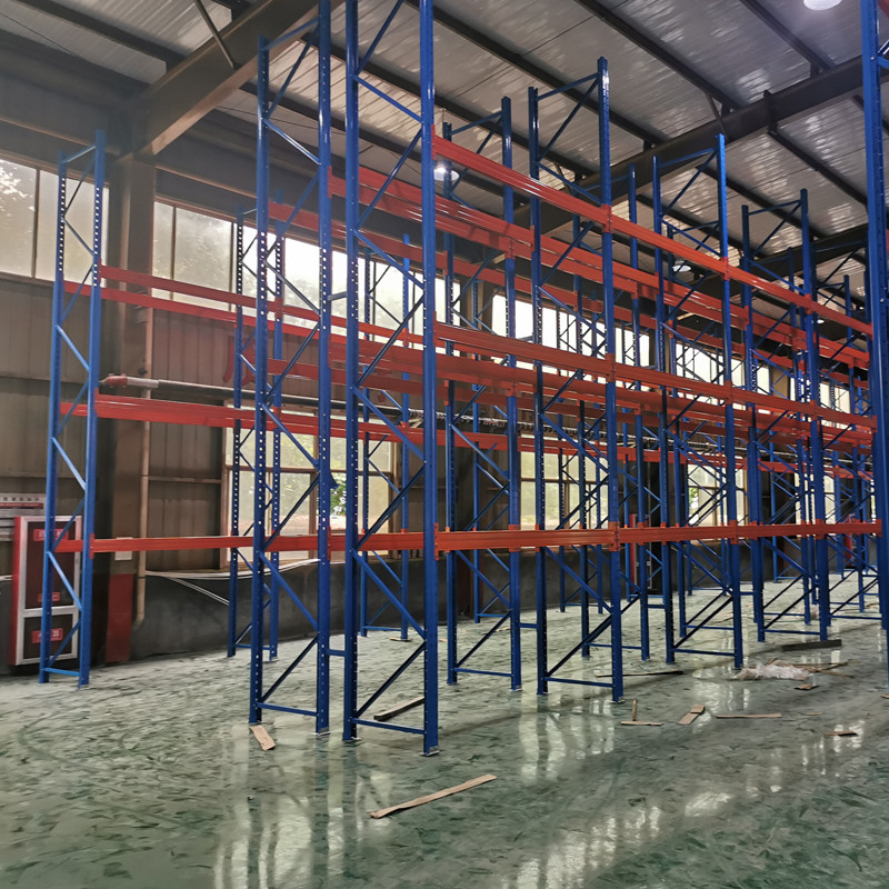 Steel Q235 Warehouse Pallet Racking Customized Width Large Capacity Storage Shelves