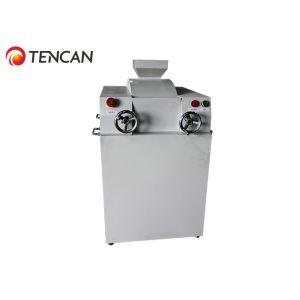Compact 380V-50Hz Powder Double Roll Crusher Adjusting Output Granularity