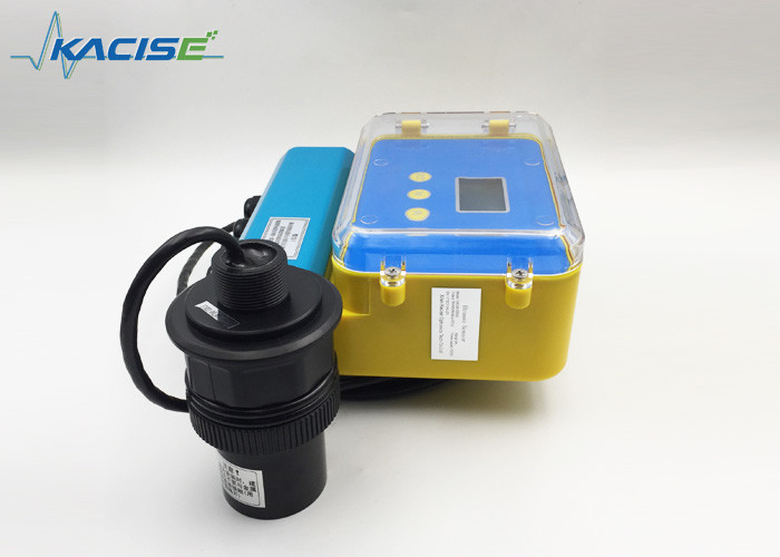 China Split Ultrasonic Level Transmitter Digital Output Non Contact High Accuracy on sale