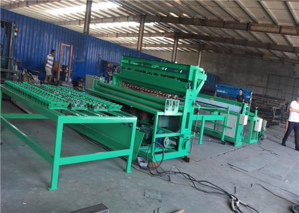 Quality Full Auto Weld Mesh Making Machine Running Smoothly For Fence And Construction for sale