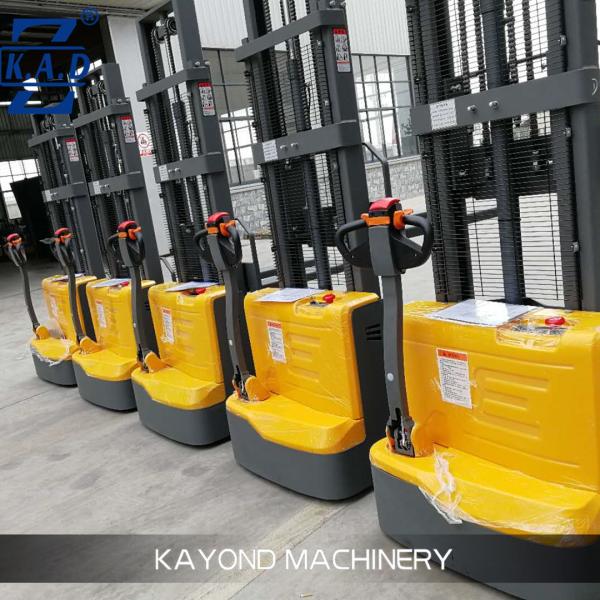 Walk Behind Lifting 1.6m 1 Ton Electric Straddle Pallet Stacker For Warehouses