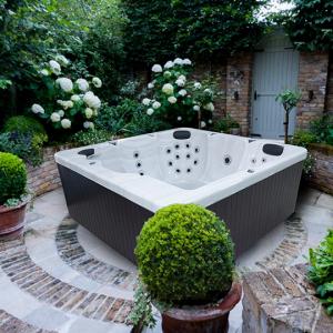 China 6 Seats Outdoor Spa Bathtub Massage Hot Tub For Sale With Speaker on sale