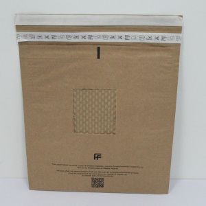 China Elegant Custom Biodegradable Mailers 15x20cm Embossed Recycled Kraft Mailers wholesale