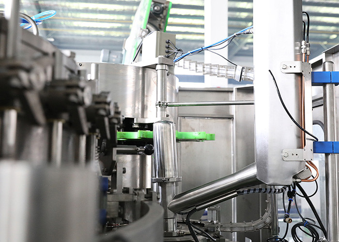China Self Cleaning 8000bph Monoblock Rinsing Filling Capping Machine wholesale