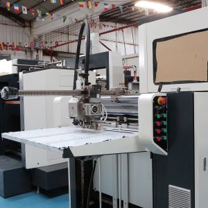 Visual Positioning Book Case Making Machine 15 - 40pcs/min