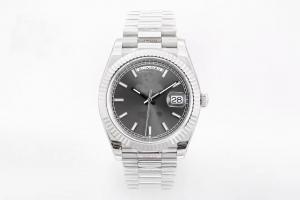 China 40mm Dial Diameter Stainless Steel Quartz Wrist Watch With Silver Band Round Case wholesale