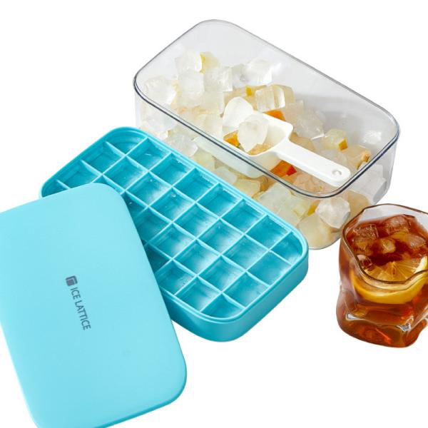 Quality Reusable Easy Release Square Ice Cube Tray For Whiskey With Lid Storage Bin for sale
