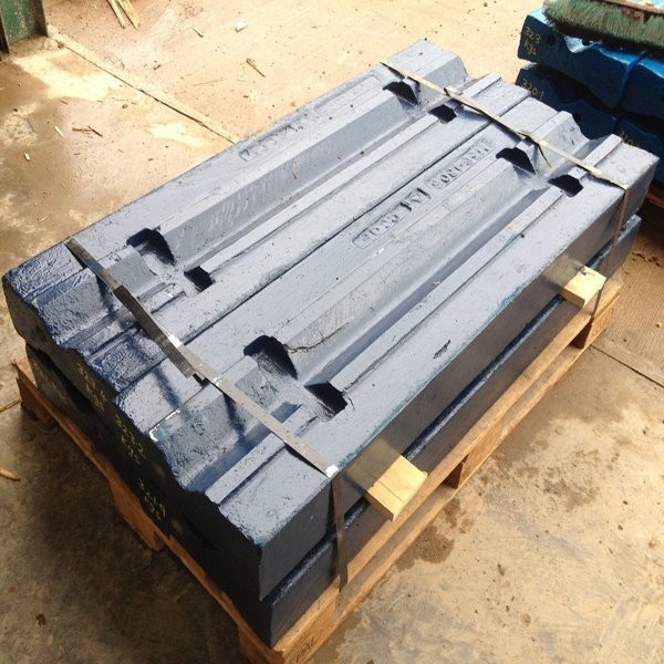 SBM PFW1214 blow bars high chrome impact crusher blow bar casting blow bar