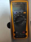 FLUKE 179 True RMS Digital Multimeter with Built-In Thermometer Cutting-Edge