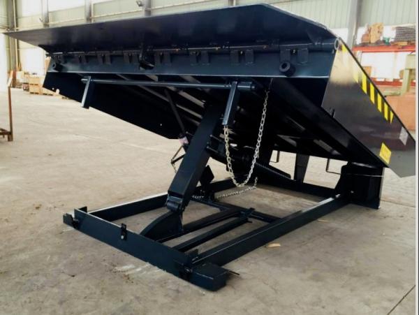 Quality Adjustable High Capacity Mechanical Loading Dock Leveler For Safe Truck Loading for sale