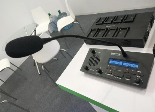 Quality 230V Wireless Interpretation System With Loudspeaker / Earphone Jack And Volume Adjusting Knob for sale