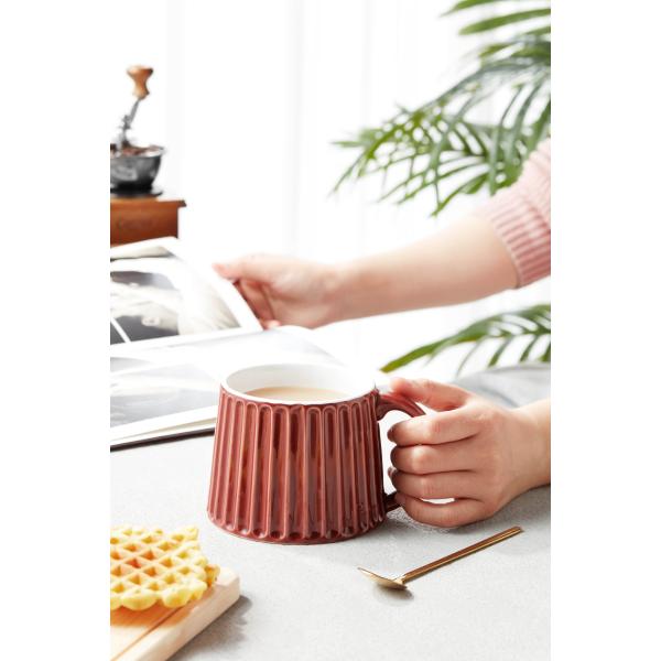 Cute Ceramic Mugs Handmade 480ml Ceramic Unique Coffee Mug With Lines