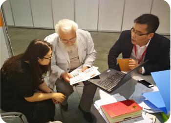 Pyrolytic graphite sheet electrode Industrial Grade High strength graphite plate