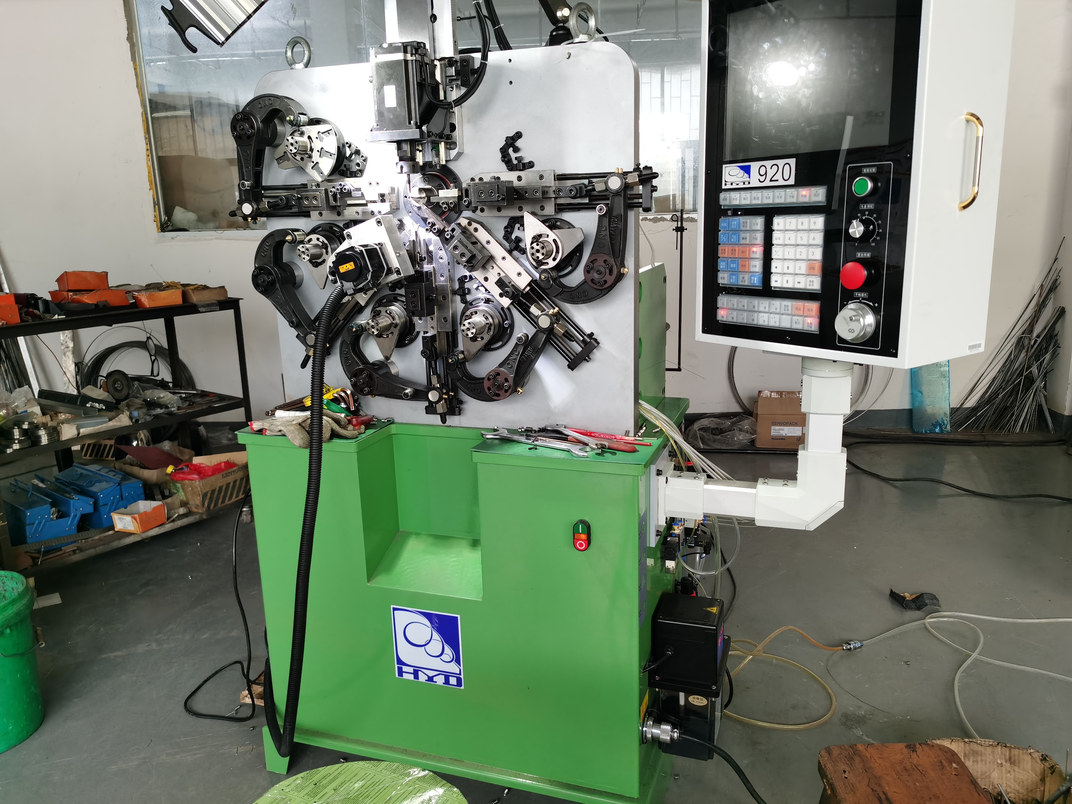 2.7KW M24 CNC Coil Spring Automatic Threaded Froming Screw Sleeve Making Machine