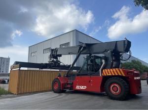 China Heavy-Duty Container Reach Stacker Enhanced Performance And Safety For Container Operations wholesale
