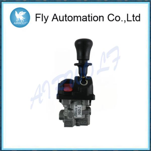 Quality 12 Bar Dump Truck Hoist Controls 4 Hole / Air Control Valve With PTO Function for sale