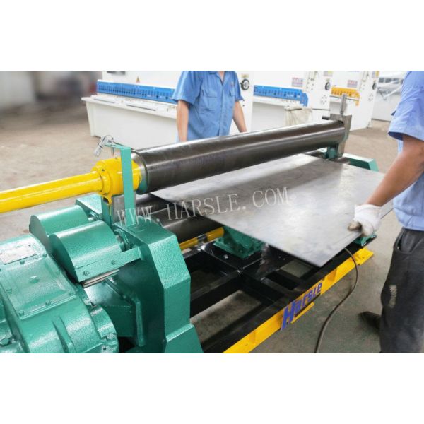 Manual or Mechanical or Hydraulic Three Roller Asymmetrical Steel Metal Plate Rolling Machine