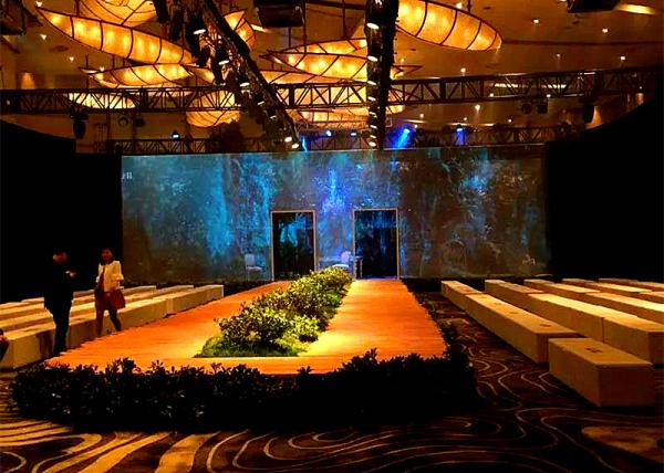 Quality 3D Hologram Projection Net Screen for Live Events Holographic Projector for sale